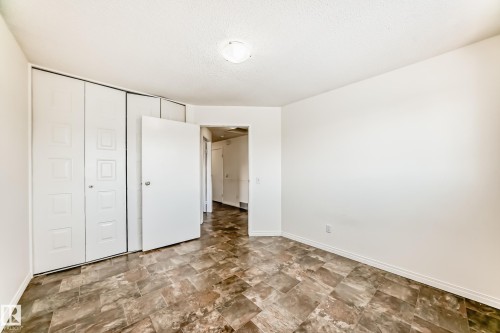 16912 101 Street, Edmonton, AB - Indoor Photo Showing Other Room