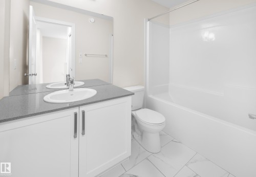 752 Berg Loop, Leduc, AB - Indoor Photo Showing Bathroom