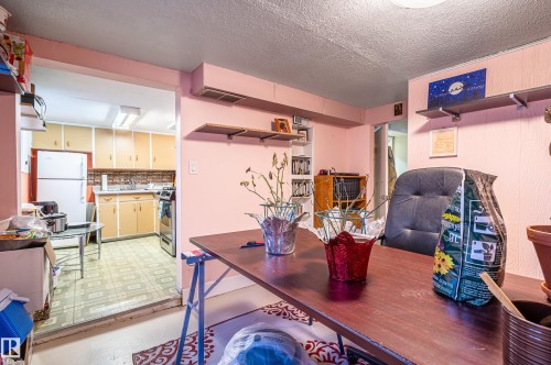 10532 157 Street, Edmonton, AB - Indoor