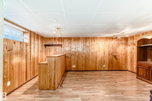 2927 30 Street, Edmonton, AB - Indoor Photo Showing Other Room