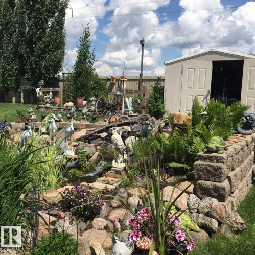 2927 30 Street, Edmonton, AB - Outdoor