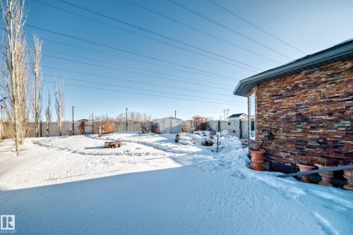 2927 30 Street, Edmonton, AB - Outdoor