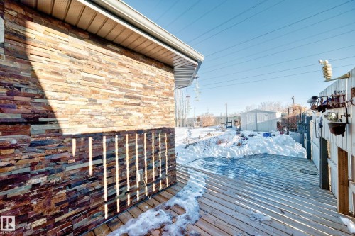 View of snow covered deck - 2927 30 Street, Edmonton, AB - Outdoor