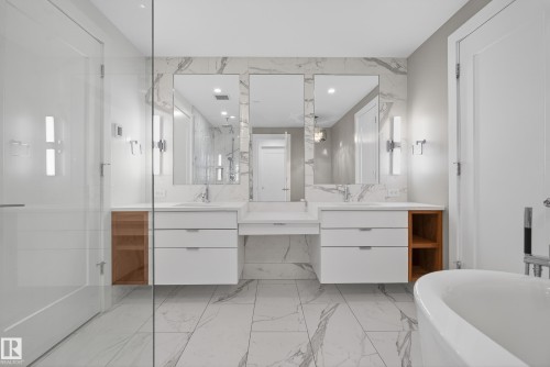 504 14105 West Block Drive, Edmonton, AB - Indoor Photo Showing Bathroom