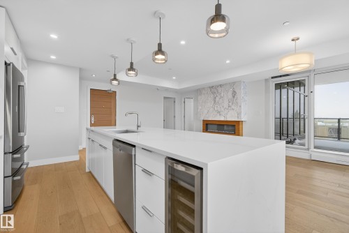 504 14105 West Block Drive, Edmonton, AB - Indoor Photo Showing Kitchen With Upgraded Kitchen