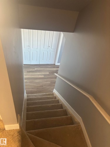 6694 Cardinal Road, Edmonton, AB - Indoor Photo Showing Other Room