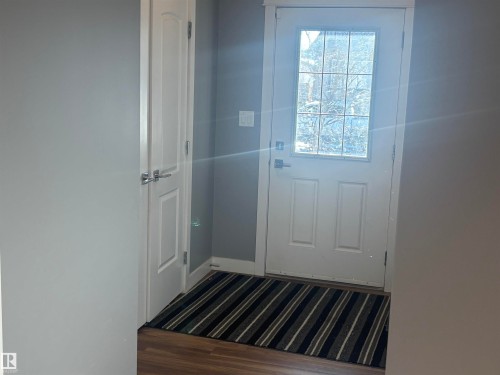 6694 Cardinal Road, Edmonton, AB - Indoor Photo Showing Other Room