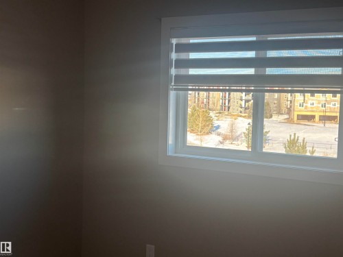 6694 Cardinal Road, Edmonton, AB - Indoor Photo Showing Other Room