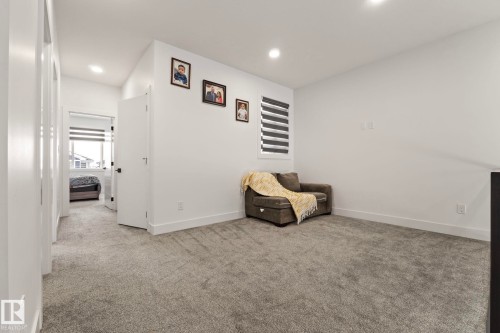 5368 Kimball Place, Edmonton, AB - Indoor Photo Showing Other Room