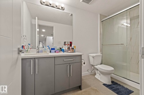 5368 Kimball Place, Edmonton, AB - Indoor Photo Showing Bathroom