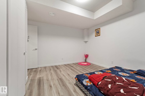 5368 Kimball Place, Edmonton, AB - Indoor Photo Showing Bedroom