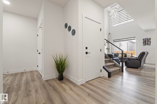 5368 Kimball Place, Edmonton, AB - Indoor Photo Showing Other Room