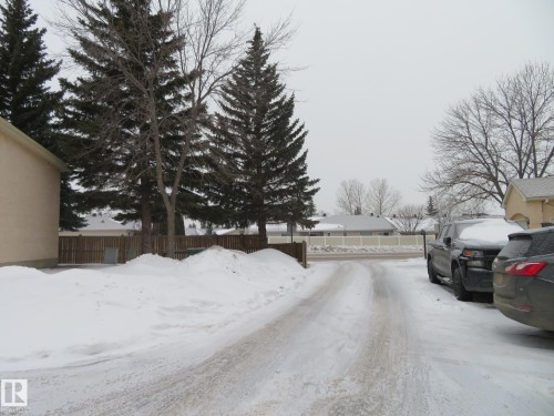 View of road featuring a residential view - 1855 Mill Woods Road E, Edmonton, AB - Outdoor