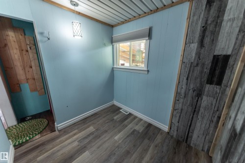 303 3 Street, Rural Lac Ste. Anne County, AB - Indoor Photo Showing Other Room