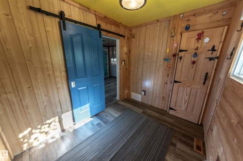 303 3 Street, Rural Lac Ste. Anne County, AB - Indoor Photo Showing Other Room