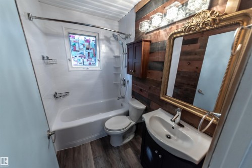 303 3 Street, Rural Lac Ste. Anne County, AB - Indoor Photo Showing Other Room