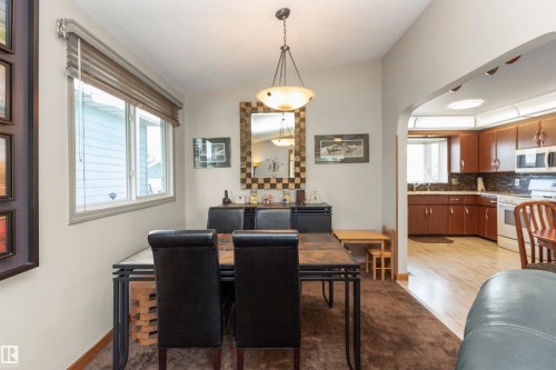 6928 13 Avenue, Edmonton, AB 