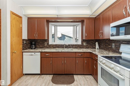 6928 13 Avenue, Edmonton, AB 