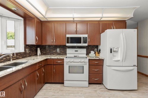 6928 13 Avenue, Edmonton, AB 