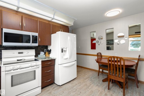 6928 13 Avenue, Edmonton, AB 