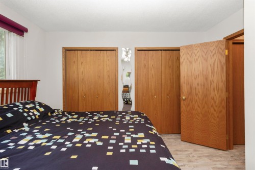 6928 13 Avenue, Edmonton, AB 