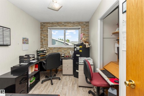 6928 13 Avenue, Edmonton, AB 