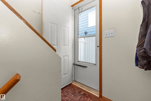 6928 13 Avenue, Edmonton, AB 