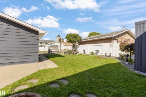 6928 13 Avenue, Edmonton, AB - Outdoor