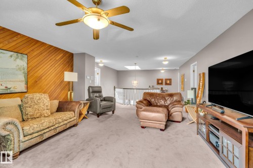 122 Village Downs, Sherwood Park, AB - Indoor Photo Showing Living Room