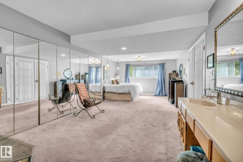 122 Village Downs, Sherwood Park, AB - Indoor