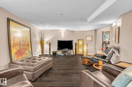 122 Village Downs, Sherwood Park, AB - Indoor Photo Showing Living Room