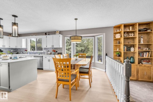 122 Village Downs, Sherwood Park, AB - Indoor