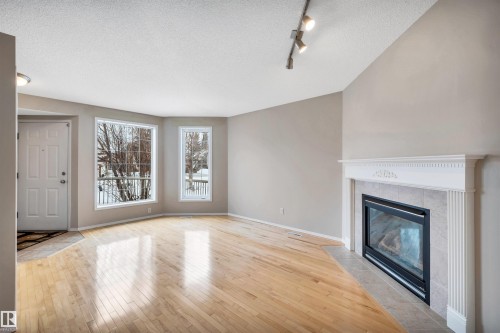 91 Hamilton Crescent, St. Albert, AB - Indoor Photo Showing Living Room With Fireplace