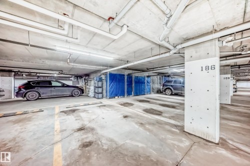 108 1144 Adamson Drive, Edmonton, AB - Indoor Photo Showing Garage
