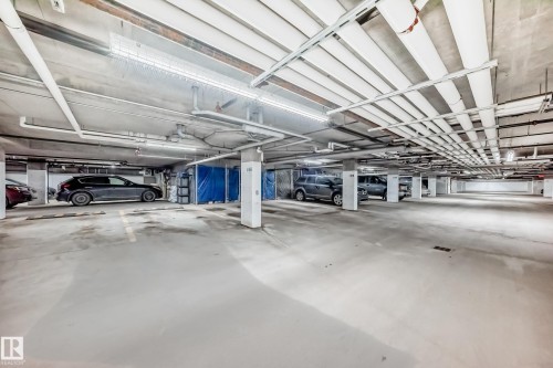 108 1144 Adamson Drive, Edmonton, AB - Indoor Photo Showing Garage