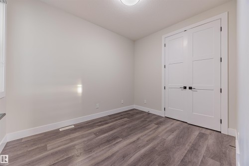 9007 181 Avenue, Edmonton, AB - Indoor Photo Showing Other Room