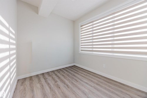 9007 181 Avenue, Edmonton, AB - Indoor Photo Showing Other Room