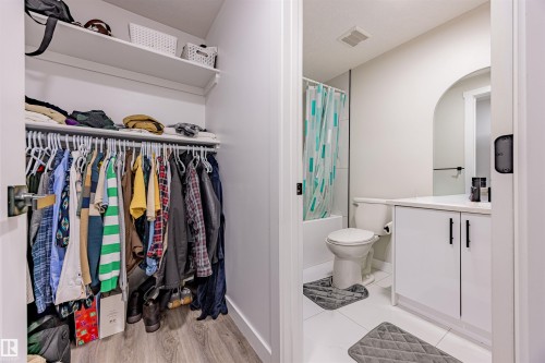 9007 181 Avenue, Edmonton, AB - Indoor With Storage