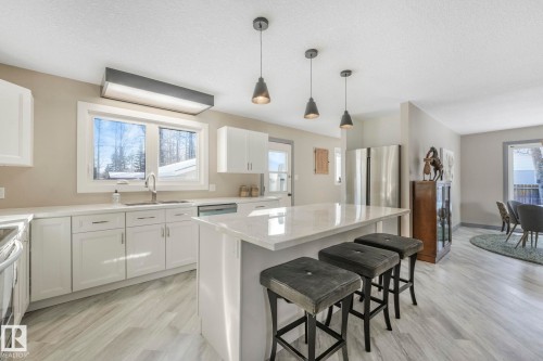 4835 60 Street, Rural Lac Ste. Anne County, AB - Indoor Photo Showing Kitchen With Upgraded Kitchen
