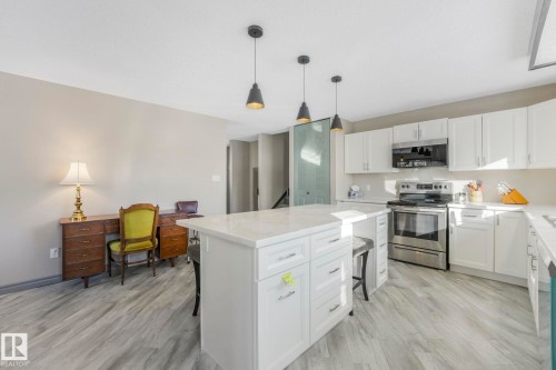 4835 60 Street, Rural Lac Ste. Anne County, AB - Indoor Photo Showing Kitchen