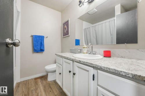 4835 60 Street, Rural Lac Ste. Anne County, AB - Indoor Photo Showing Bathroom