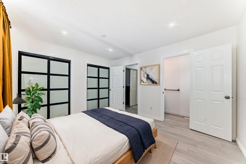 Bedroom with light wood-style floors and recessed lighting - 10519 173 Avenue, Edmonton, AB - Indoor Photo Showing Bedroom