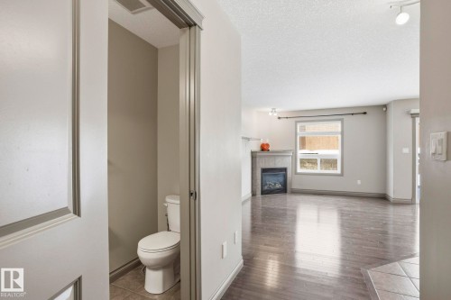 21 5120 164 Avenue, Edmonton, AB - Indoor Photo Showing Bathroom