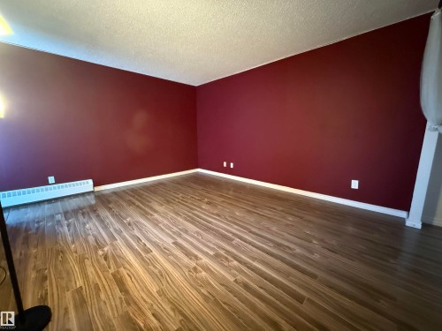 #409 10145 109 St, Edmonton, AB - Indoor Photo Showing Other Room