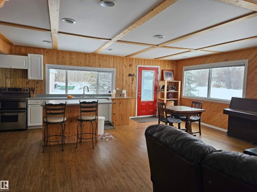 215 2 Street, Rural Lac Ste. Anne County, AB - Indoor