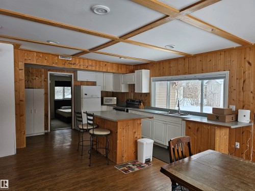215 2 Street, Rural Lac Ste. Anne County, AB - Indoor