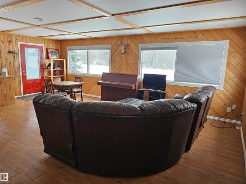 215 2 Street, Rural Lac Ste. Anne County, AB - Indoor Photo Showing Other Room