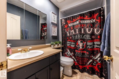 Full bathroom featuring vanity and curtained shower - 69 Amherst Crescent, St. Albert, AB - Indoor Photo Showing Bathroom