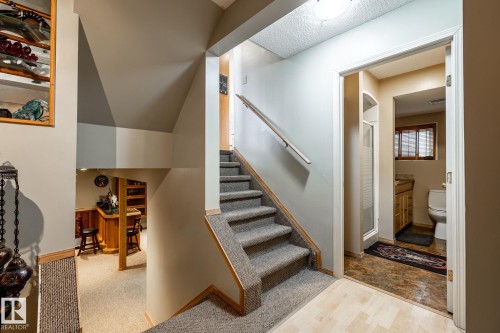 Stairway featuring carpet - 69 Amherst Crescent, St. Albert, AB - Indoor Photo Showing Other Room