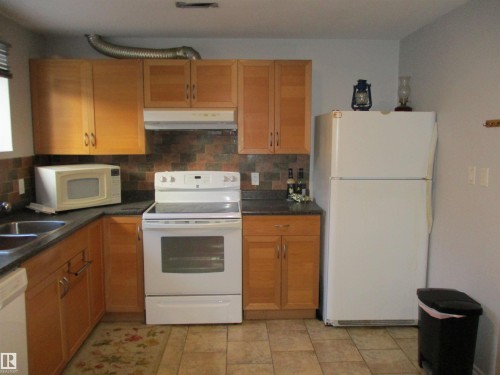 14043 134 Street, Edmonton, AB - Indoor Photo Showing Kitchen With Double Sink